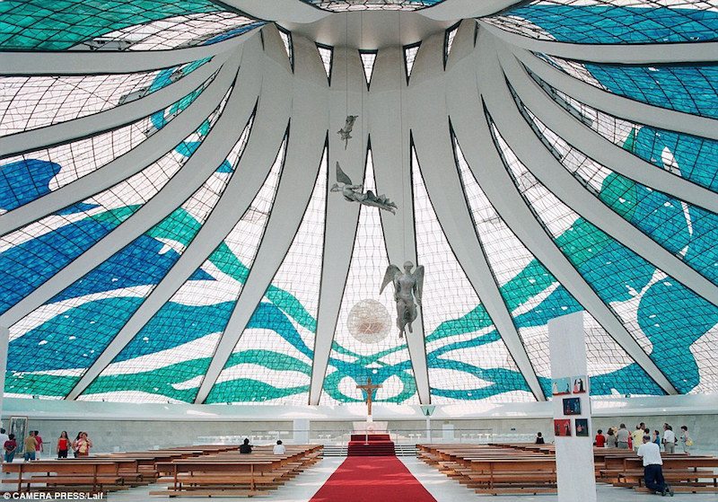 5.2 Inside the Cathedral of Brasilia