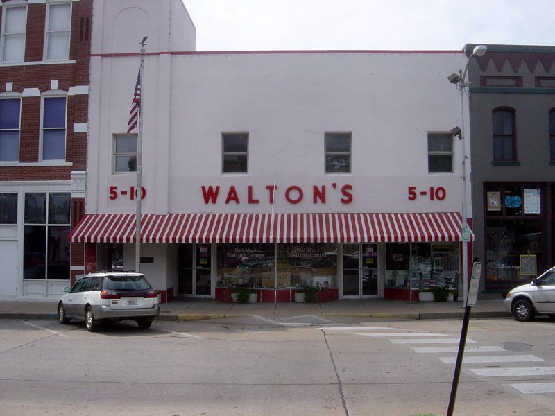 Walton's_Five_and_Dime_store,_Bentonville,_Arkansas
