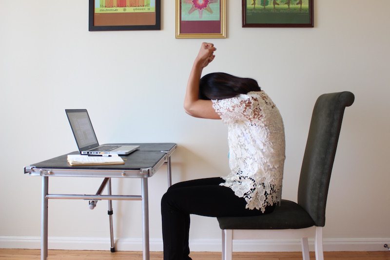 6.2 Quick yoga poses at the desk