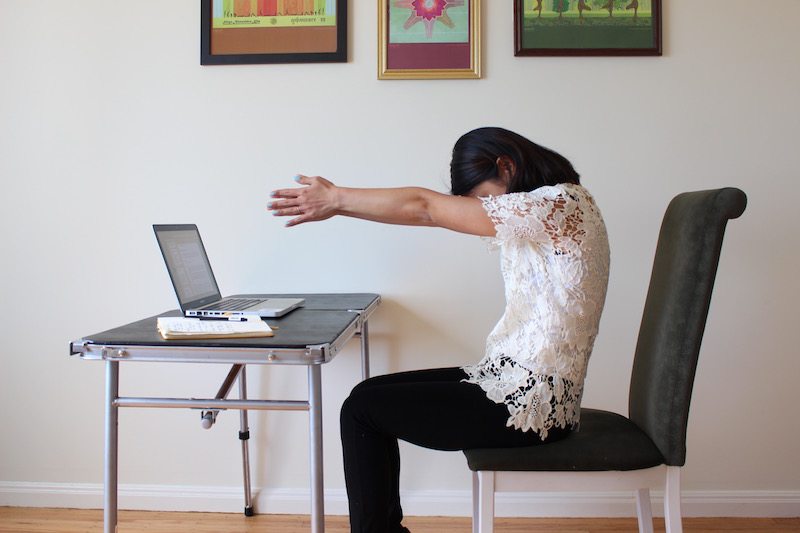 6.4 Quick yoga poses at the desk