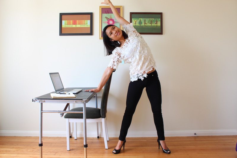 8.1 Quick yoga poses at the desk