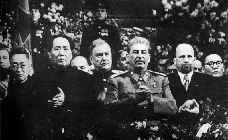 Mao Zedong with Joseph Stalin in 1949.