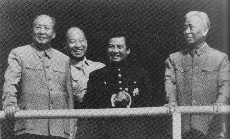 Meeting in Beijing - Mao Zedong (left), Prince Sihanouk (center), and Liu Shaoqi (right).